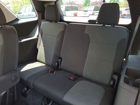 Used 2021 Chevrolet Traverse LT AWD/4WD image 10