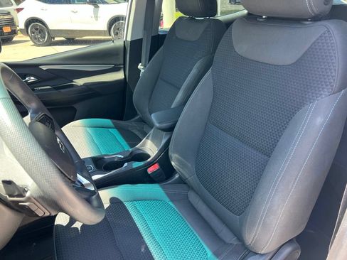Used 2023 Chevrolet Bolt LT FWD image 11