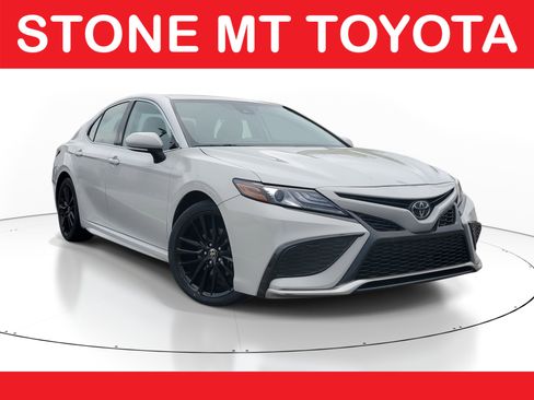 Used 2024 Toyota Camry XSE image 1