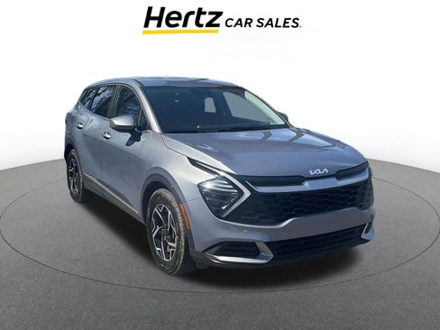 Used 2025 Kia Sportage LX image 1