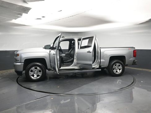 Used 2018 Chevrolet Silverado 1500 LTZ Z71 w/ LTZ Plus Package AWD/4WD image 43