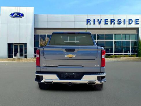 Used 2022 Chevrolet Silverado 1500 LTZ w/ LTZ Convenience Package II AWD/4WD image 6