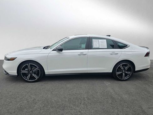 Used 2025 Honda Accord Sport image 6