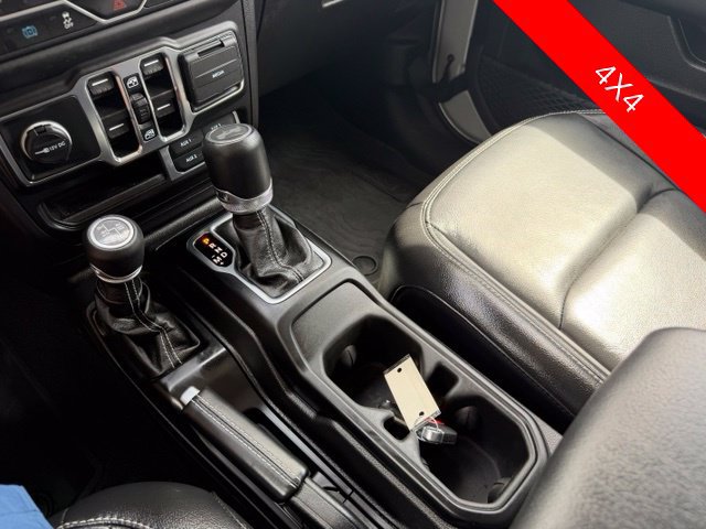 Used 2023 Jeep Wrangler Unlimited Sahara w/ Cold Weather Group AWD/4WD image 43
