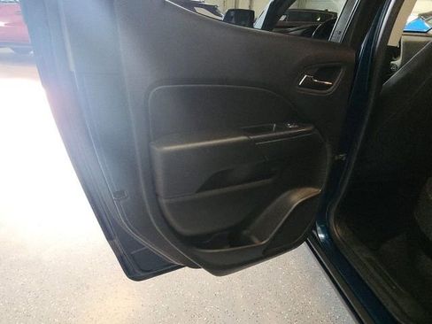 Used 2020 Chevrolet Colorado LT AWD/4WD image 10