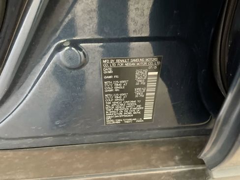 Used 2015 Nissan Rogue SV w/ SV Premium Package image 27