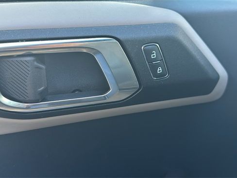 Certified 2024 Ford Bronco Wildtrak image 21