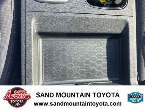 Used 2024 Nissan Frontier SV w/ SV Convenience Package image 18