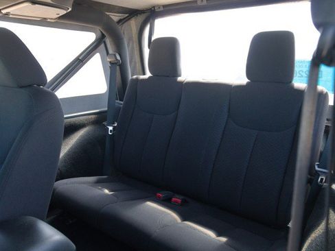 Used 2015 Jeep Wrangler Sport AWD/4WD image 22