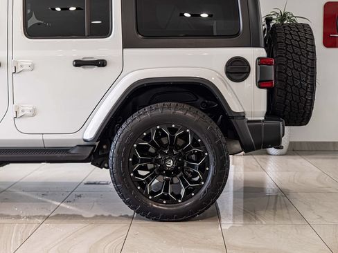Used 2021 Jeep Wrangler Unlimited Sahara w/ Safety Group AWD/4WD image 8