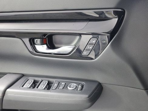 Certified 2025 Honda CR-V Sport Touring image 24