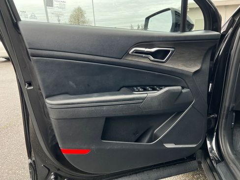Certified 2025 Kia Sportage X-Line AWD/4WD image 17