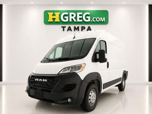 Used 2025 RAM ProMaster 2500 w/ Convenience Group FWD image 4