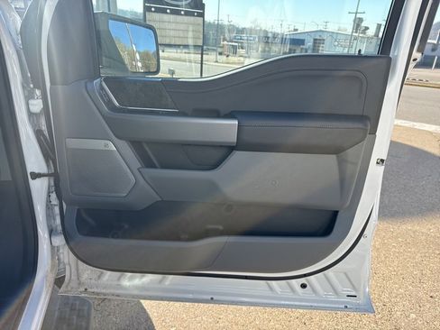 New 2025 Ford F150 Lightning Flash image 19