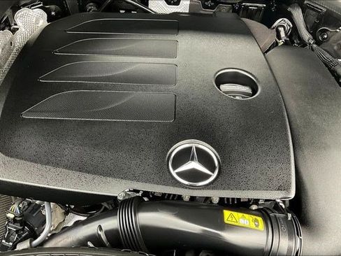 Used 2022 Mercedes-Benz GLC 300 4MATIC image 39