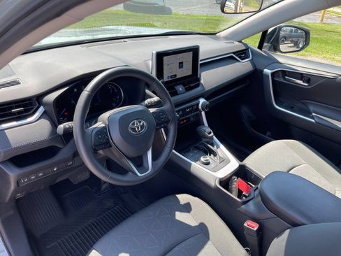 Used 2023 Toyota RAV4 XLE w/ Convenience Package AWD/4WD image 10