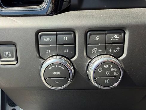 Used 2026 GMC Sierra 1500 AT4 w/ AT4 Premium Package AWD/4WD image 13