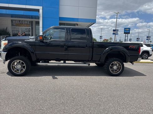 Used 2016 Ford F250 Lariat w/ Chrome Package image 3