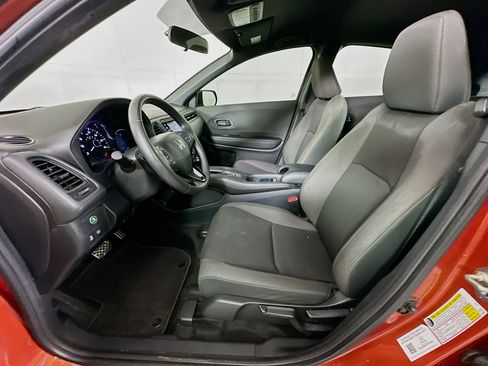 Used 2020 Honda HR-V Sport image 13