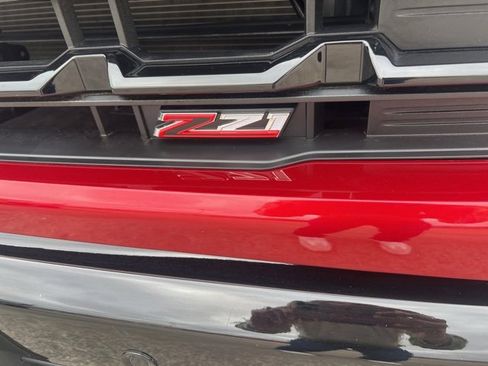 Used 2024 Chevrolet Silverado 1500 LT Trail Boss w/ LT Trail Boss Premium Package image 3