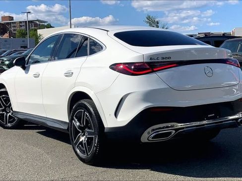 Certified 2025 Mercedes-Benz GLC 300 4MATIC w/ AMG Line image 10