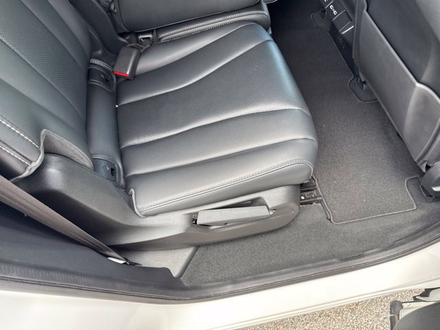 Used 2023 Acura MDX w/ Technology Package FWD image 16