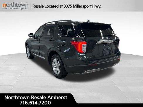 Used 2023 Ford Explorer XLT w/ Equipment Group 202A AWD/4WD image 3