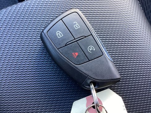 Used 2025 Chevrolet Equinox LT image 31