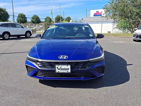 Used 2025 Hyundai Elantra Sport image 3