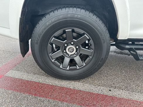 Used 2022 Toyota 4Runner Trail Special Edition image 37