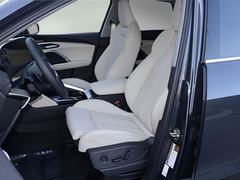 New 2025 Audi Q5 Premium Plus image 12