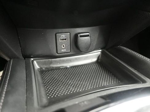 Used 2017 Nissan Rogue SL w/ SL Premium Package image 19