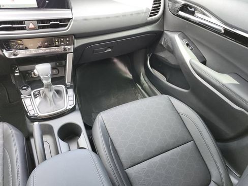 New 2026 Kia Seltos EX FWD image 18