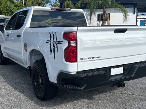 Used 2022 Chevrolet Silverado 1500 W/T w/ WT Value Package AWD/4WD image 3