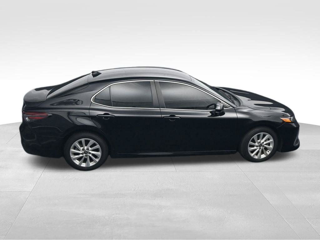 Used 2024 Toyota Camry LE FWD image 34