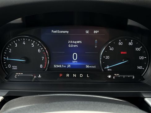 Used 2024 Ford Explorer XLT w/ Equipment Group 202A AWD/4WD image 17