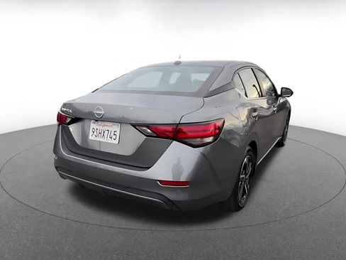 Used 2025 Nissan Sentra SV image 14