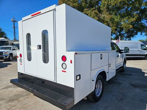 Used 2017 Ford F350 XL w/ Power Equipment Group image 5