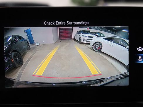 Used 2020 Mercedes-Benz GLC 300 image 13
