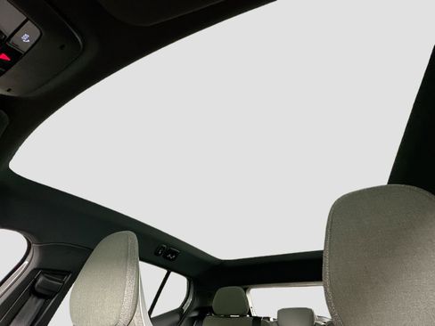 New 2025 Volvo EX30 Plus w/ Protection Package Premier image 21