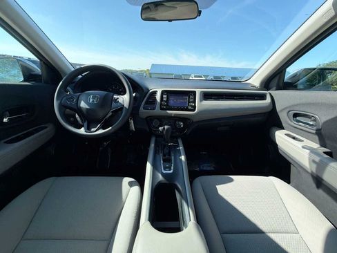Used 2022 Honda HR-V LX image 12