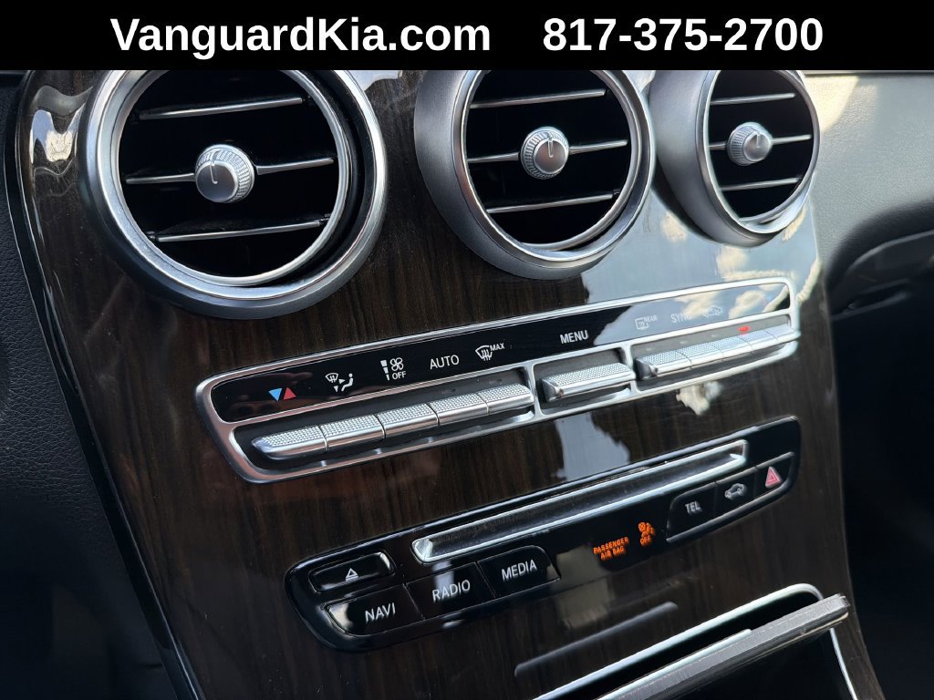 Used 2017 Mercedes-Benz GLC 300 4MATIC image 19