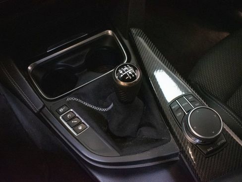 Used 2018 BMW M3 RWD image 18