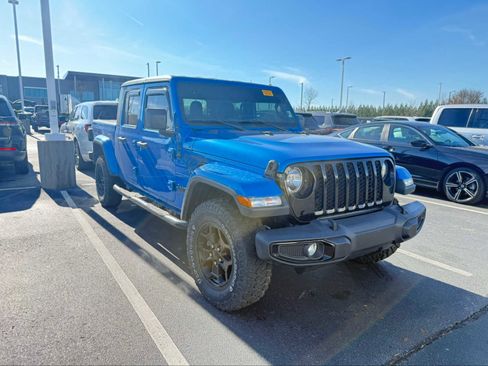 Certified 2021 Jeep Gladiator Sport image 2