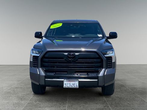 Used 2025 Toyota Tundra Limited AWD/4WD image 8