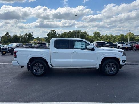 New 2025 Nissan Frontier SV w/ SV Convenience Package image 2