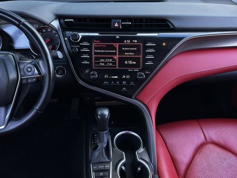 Used 2020 Toyota Camry XSE image 13