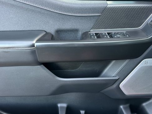 Used 2023 Ford F150 Raptor w/ Raptor Carbon Fibre Package image 11