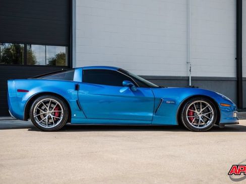 Used 2009 Chevrolet Corvette Z06 w/ Preferred Equipment Group RWD image 46