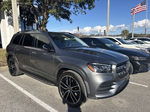 Used 2020 Mercedes-Benz GLS 580 4MATIC image 2